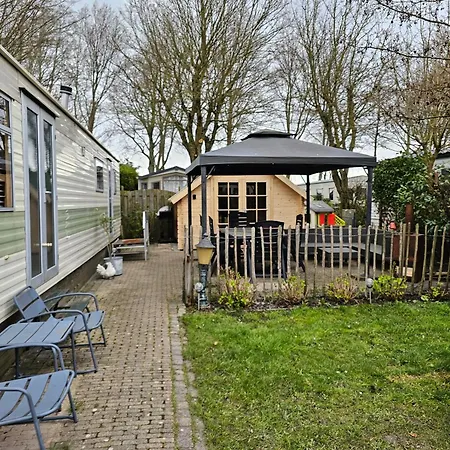 Slapen In Tuitje Tuitjenhorn